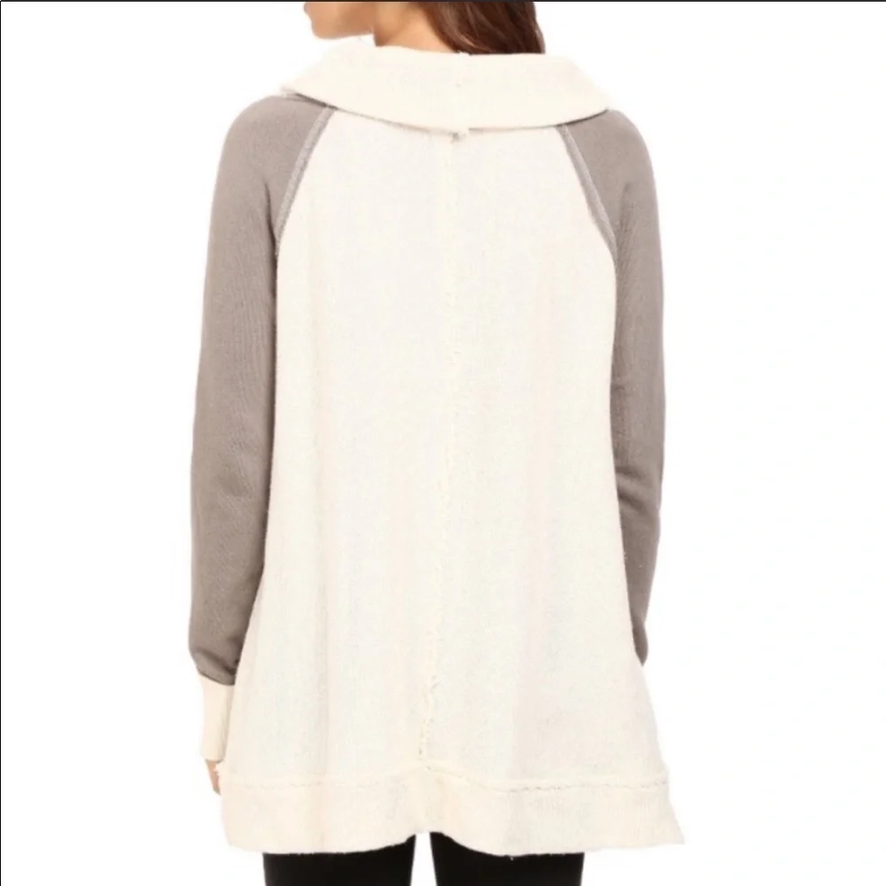 Free People- Oversized Cowl Neck Sweater- XS